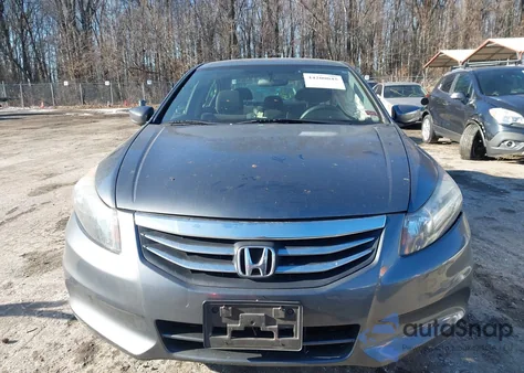 2011 Honda Accord 2.4 Lx z USA, uszkodzony, nr VIN 1HGCP2F32BA058776